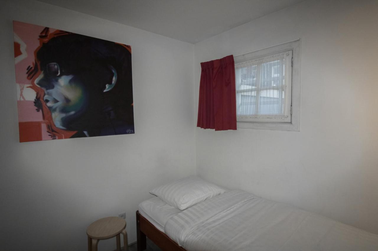 Single Room Private Bathroom
